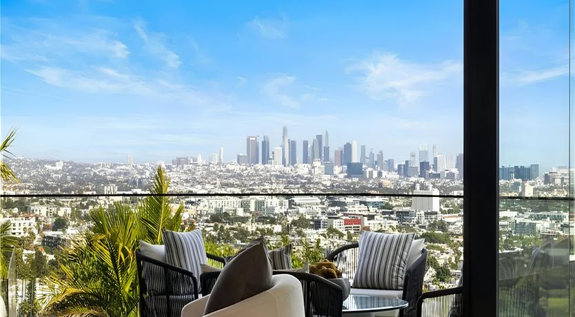 Photo of Hollywood Horizon