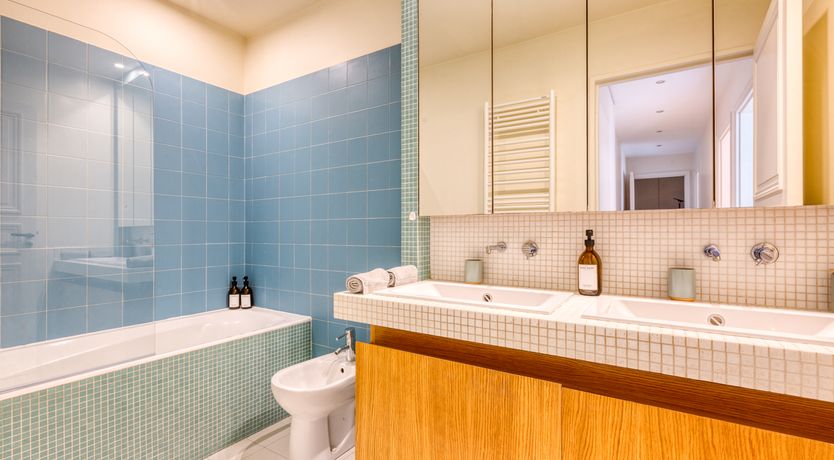 Photo of Parisian Architecture & Gardens