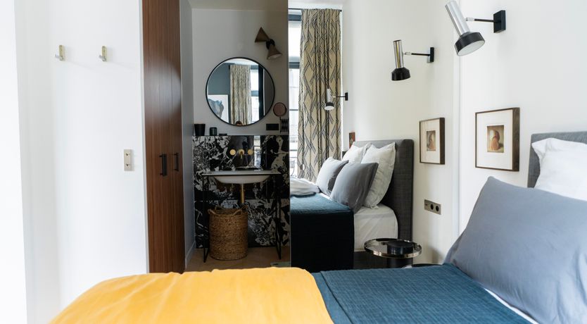 Photo of Louvre Story