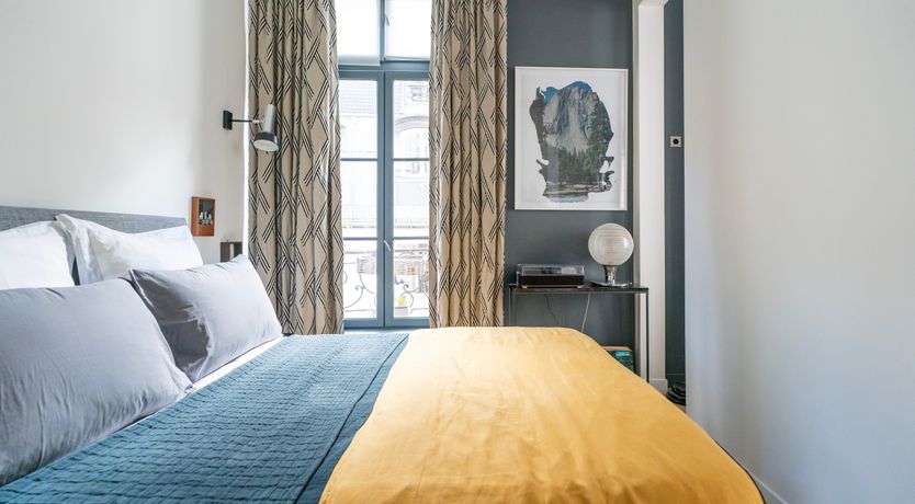 Photo of Louvre Story