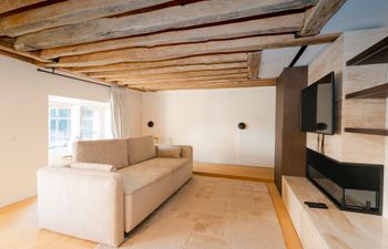 Haute Couture Heart Holiday Home