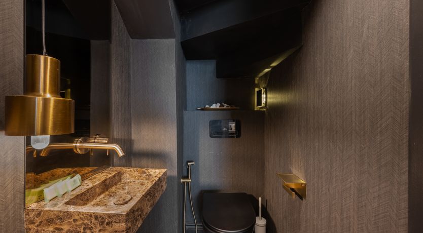 Photo of The Mayfair Crown