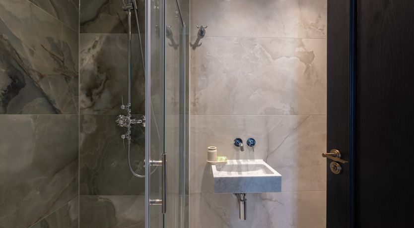 Photo of The Mayfair Crown