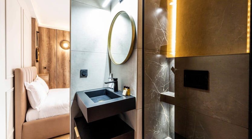 Photo of Coffee & Croissant