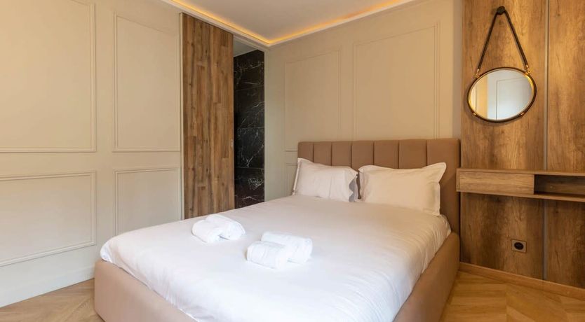 Photo of Coffee & Croissant