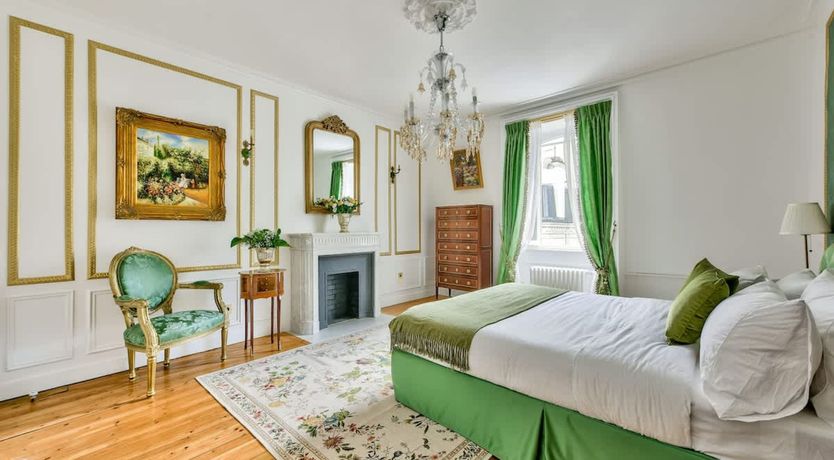 Photo of Royal Luxury