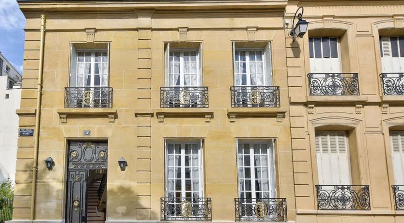 Photo of Royal Luxury