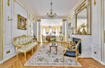 Royal Luxury Holiday Home