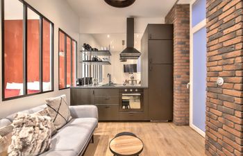 Terracotta & Black Holiday Home