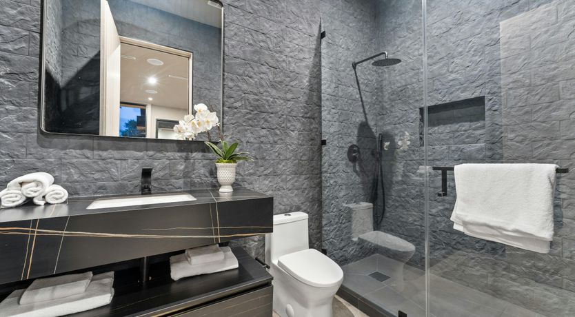 Photo of Sunset Mirror