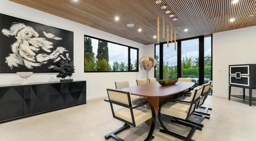 Photo of Sunset Mirror