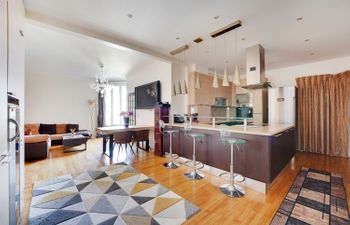The Bois de Boulogne Holiday Home