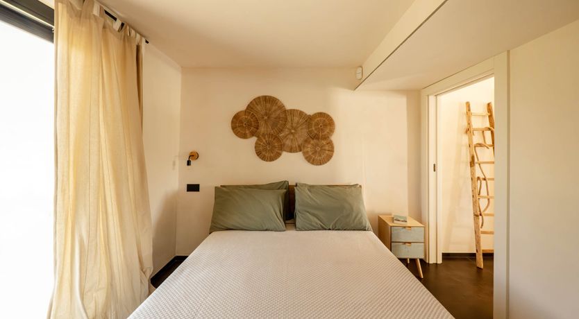 Photo of Barefoot Romance