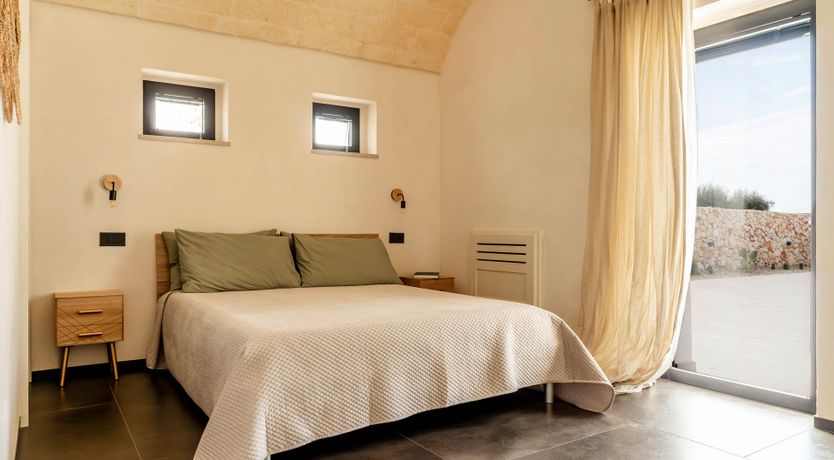 Photo of Barefoot Romance