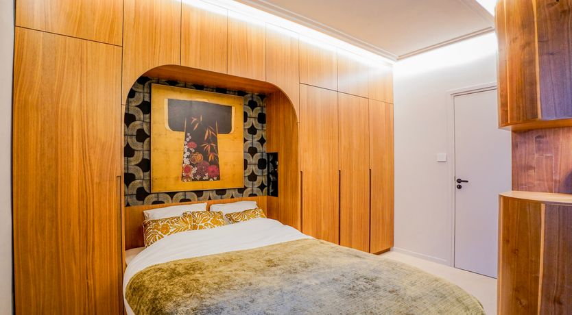 Photo of Parisian Place