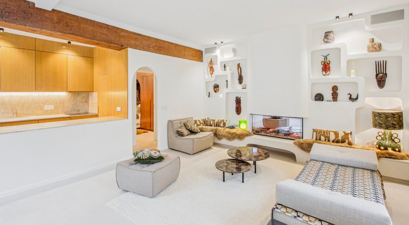 Photo of Parisian Place