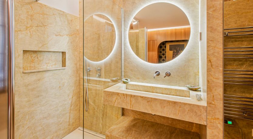 Photo of Parisian Place