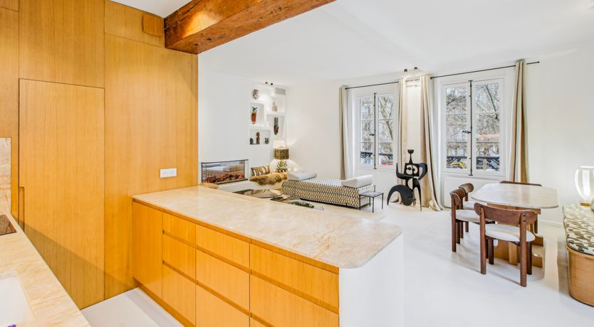 Photo of Parisian Place