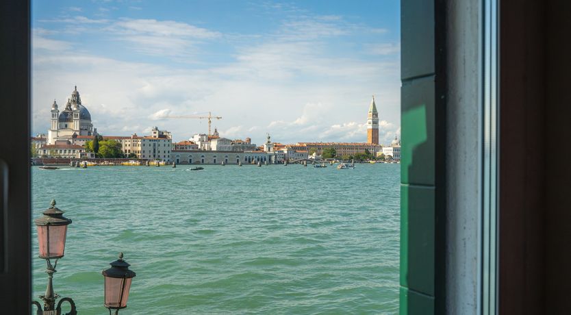 Photo of Venice in Bloom