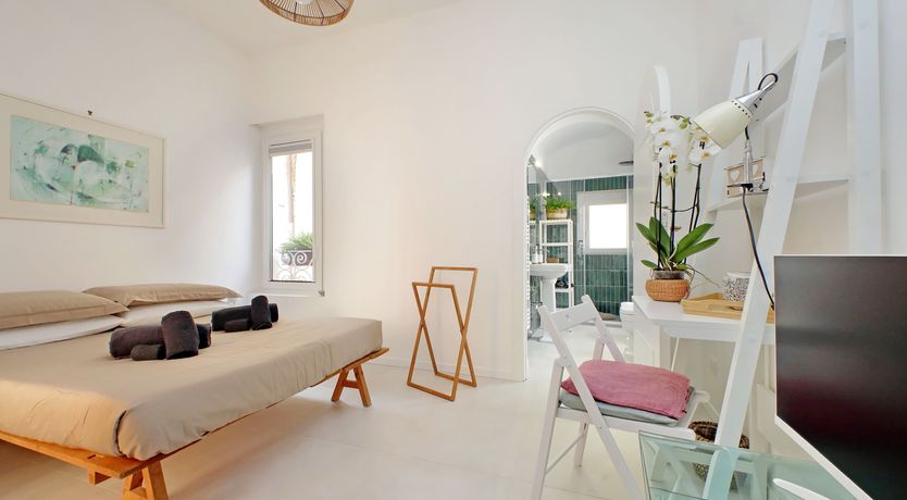 Photo of The Claudia