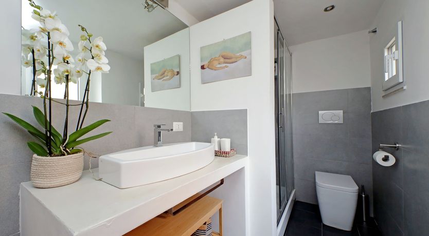 Photo of The Claudia