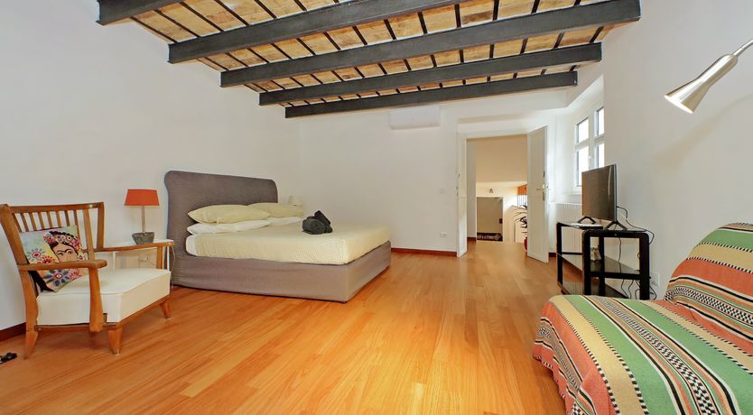 Photo of The Claudia