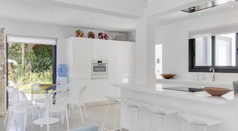 Photo of The Ocean Breeze