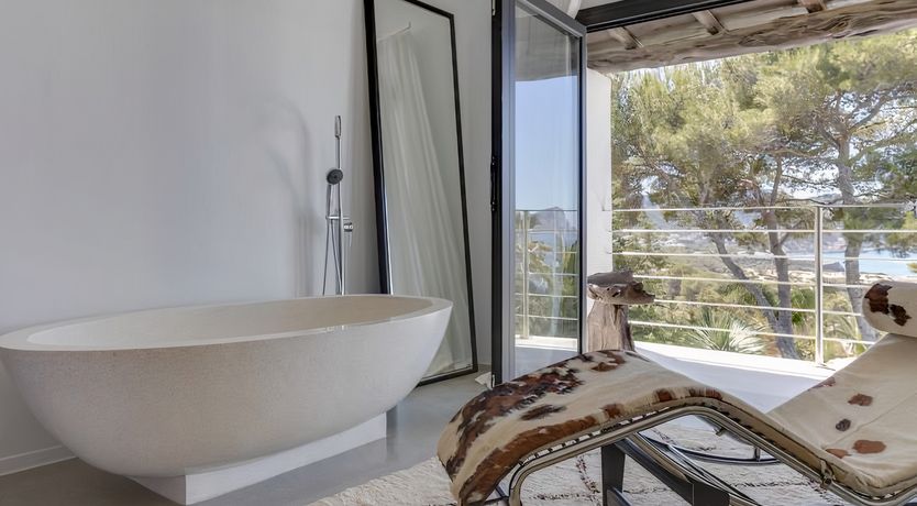 Photo of The Ocean Breeze