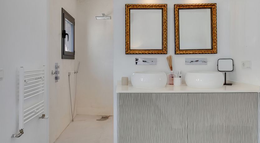 Photo of The Ocean Breeze