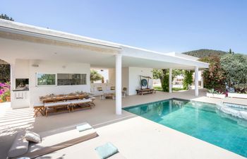 The View Is Endless Holiday Home