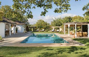 The Pick of the Flowers Holiday Home