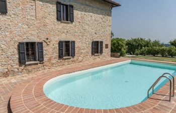 Italian Lace Holiday Home