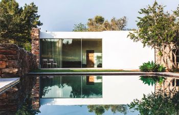 The Modern Garden Holiday Home