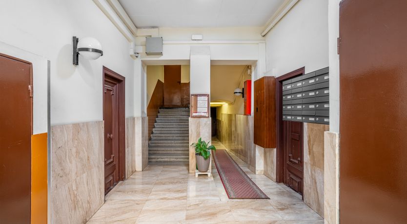 Photo of The Pearl's Jewel