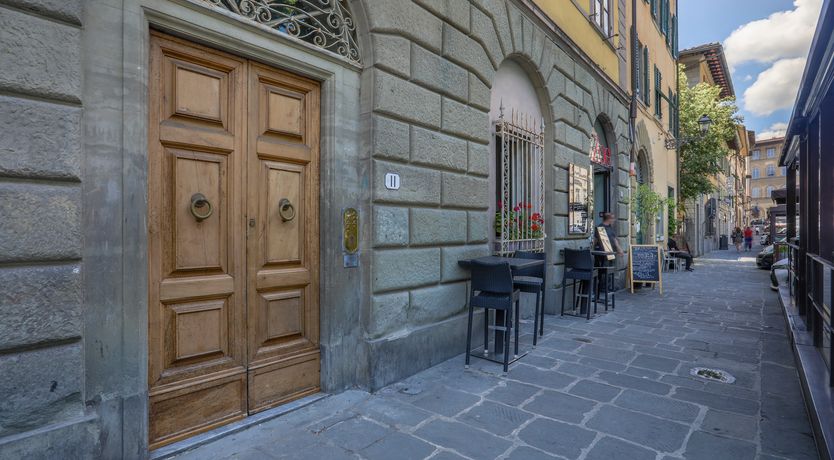 Photo of Artist's Air