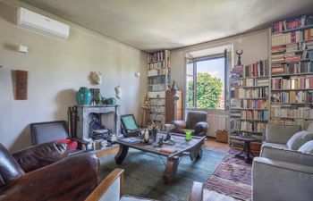 Artist's Air Holiday Home