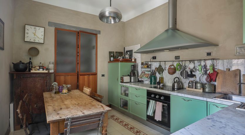 Photo of Artist's Air