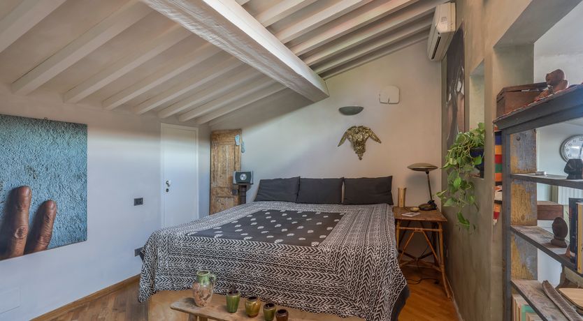 Photo of Artist's Air