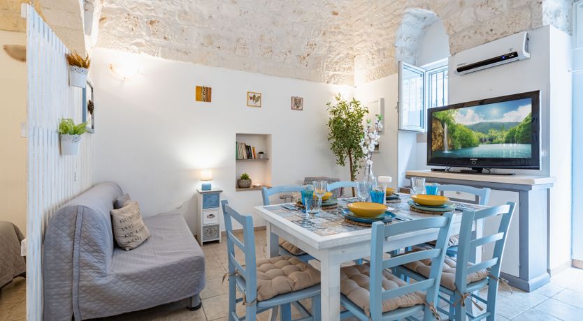 Photo of Ivory & Lemon