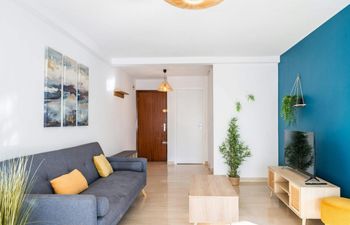 Cannes Breeze Holiday Home