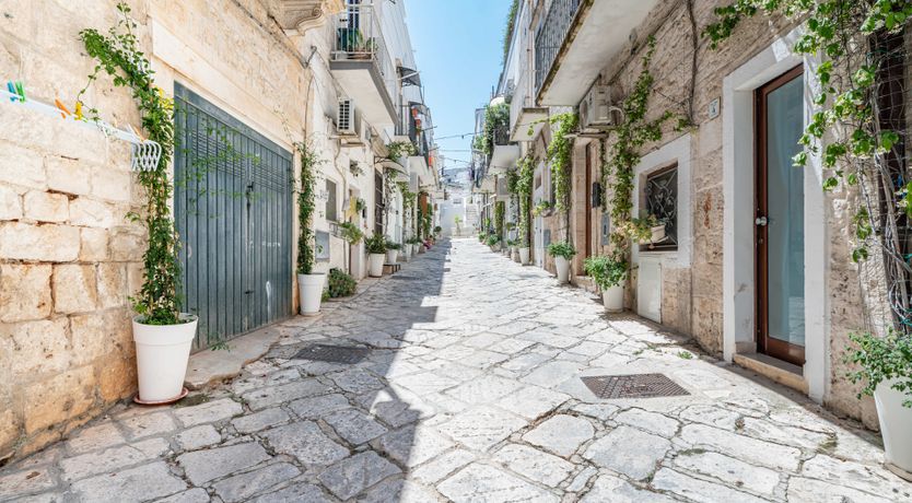 Photo of Pale Alabaster