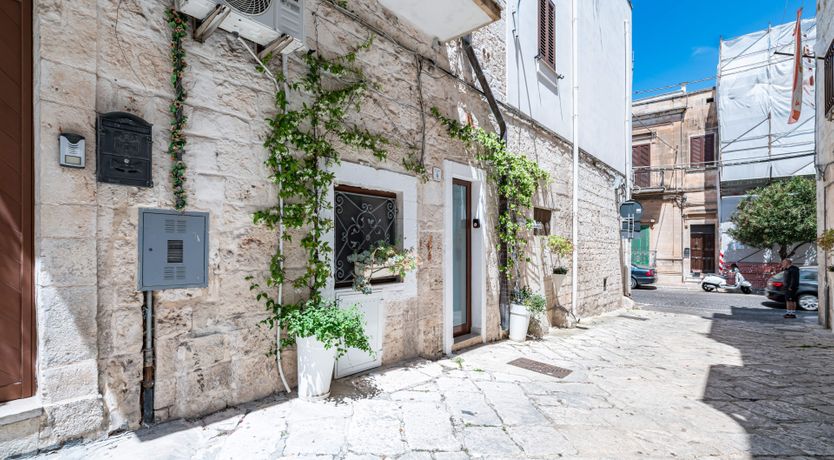 Photo of Pale Alabaster