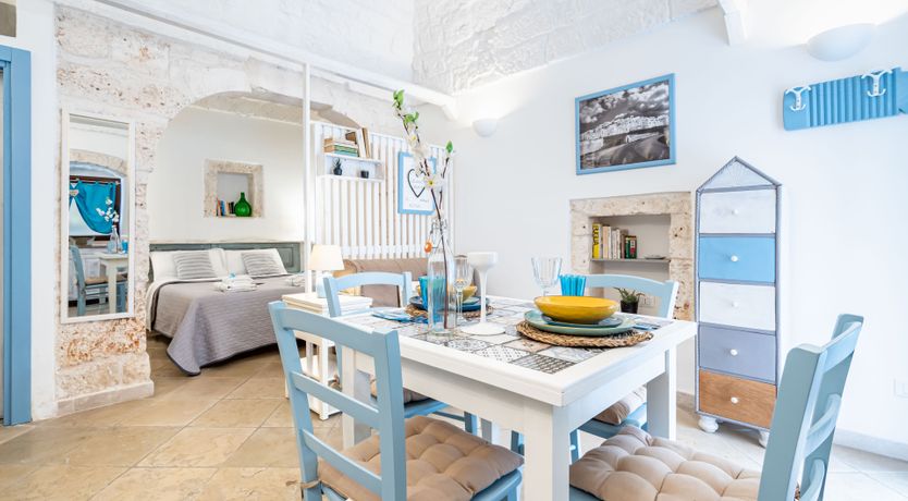 Photo of Pale Alabaster