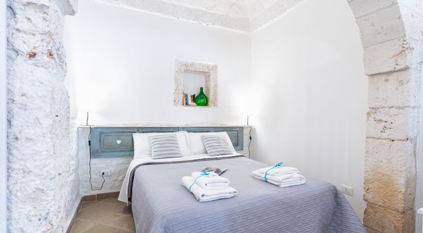 Photo of Pale Alabaster