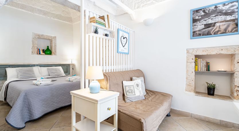 Photo of Pale Alabaster