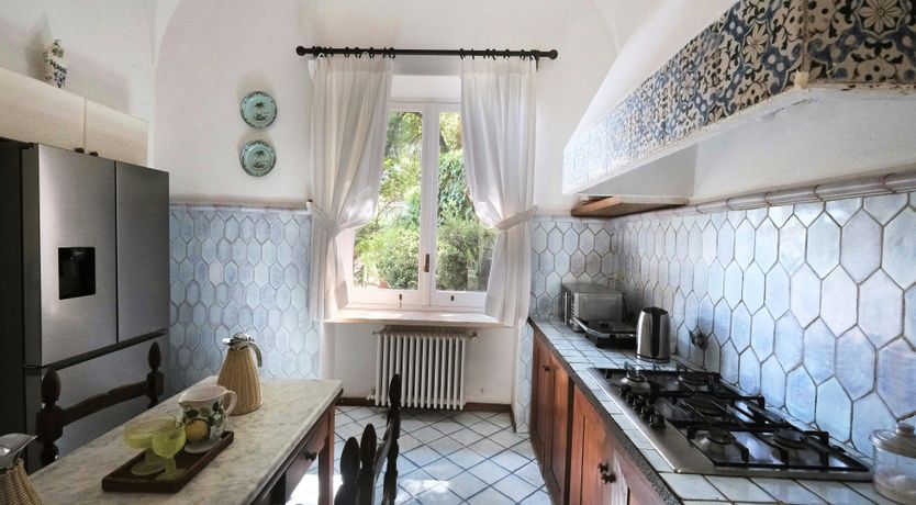 Photo of Sweet Capri