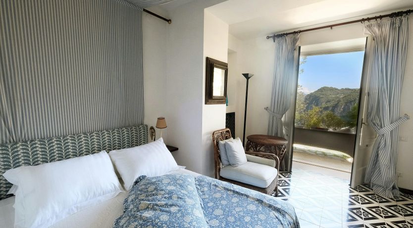 Photo of Sweet Capri