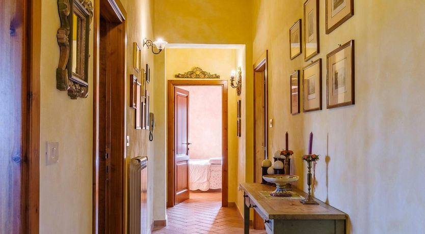 Photo of The Umbrian Pearl