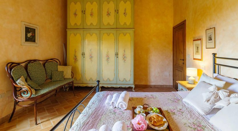 Photo of The Umbrian Pearl