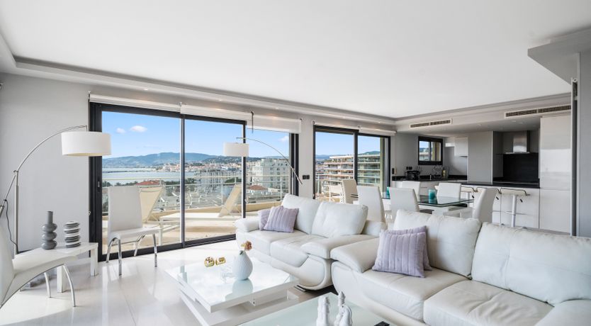 Photo of Riviera Sunlight